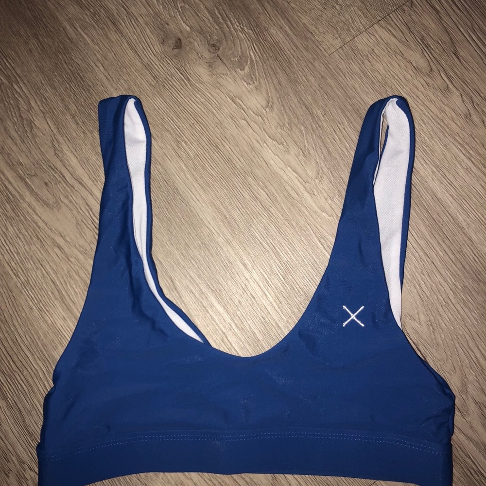 sky blue yogi top - boutine LA